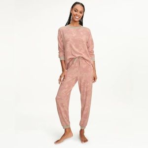 Splendid Blush lounge set, New in pkg